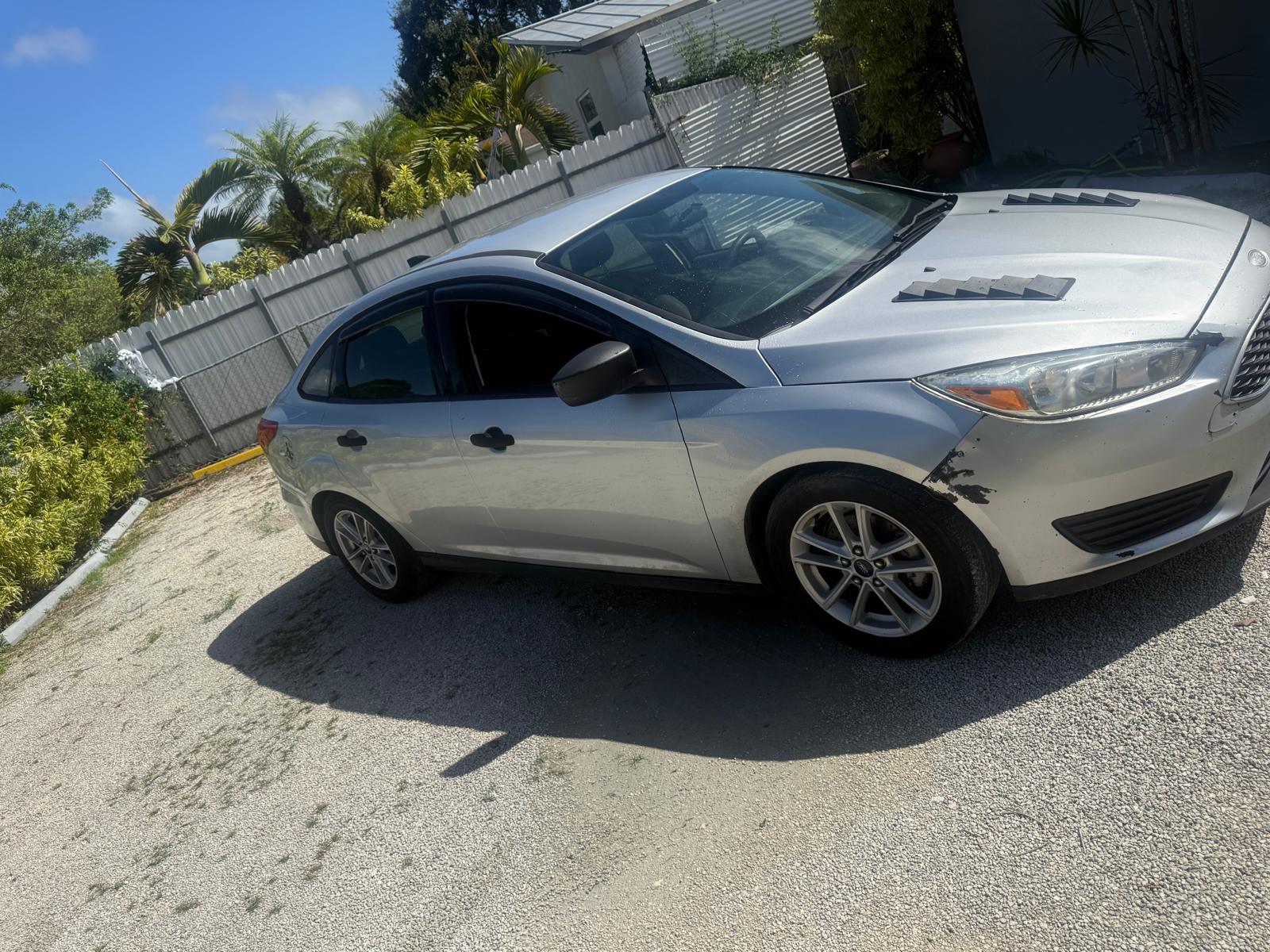 Ford Focus Sedán